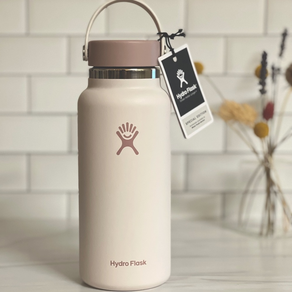 Juneberry (light pink) Hydro Flask 32oz